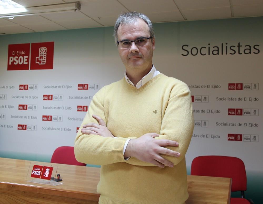 El PSOE de El Ejido exige al equipo de gobierno que explique cómo se va a prestar el servicio del agua ante los problemas de Elsur