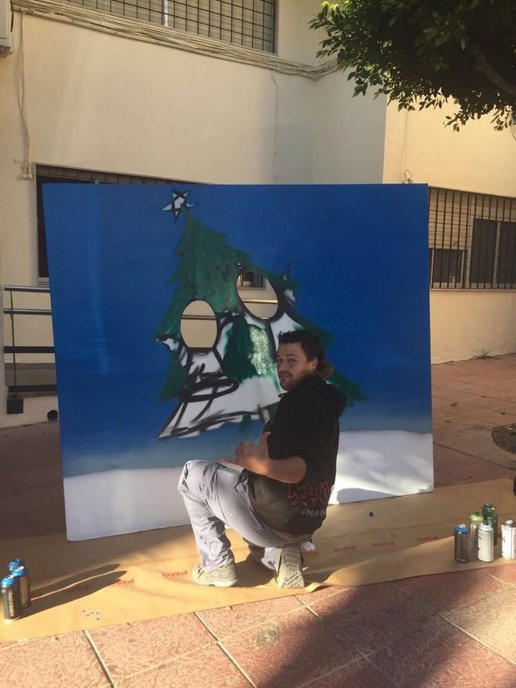 El Centro Asociativo Municipal arranca hoy su programa de actividades navideñas con un photocall a cargo del artista local Nauni