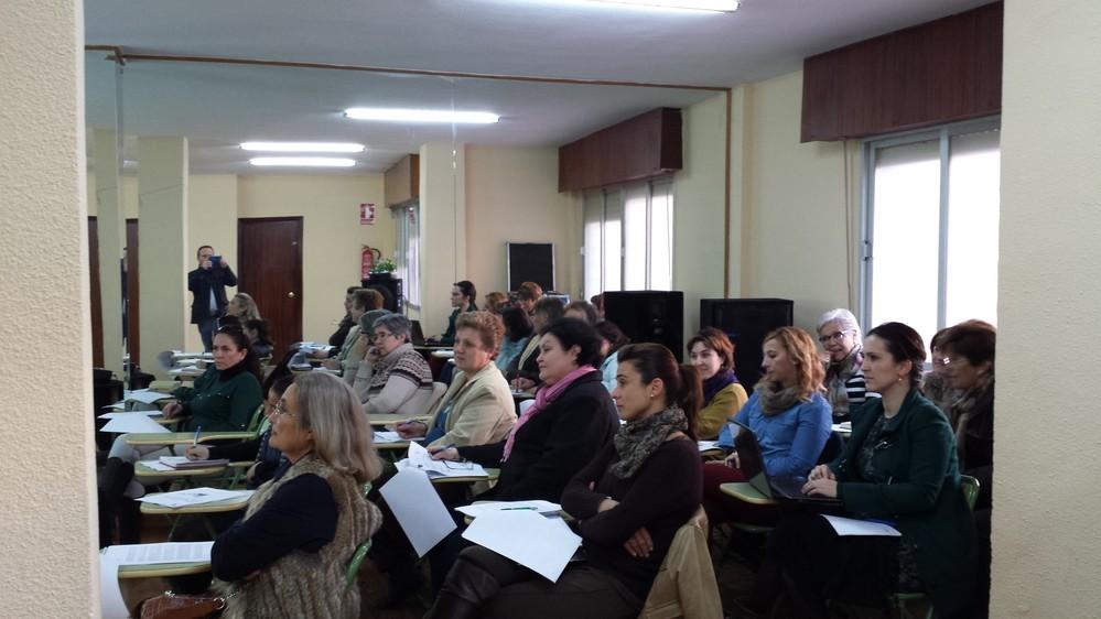 Participación Ciudadana organiza un taller para sacar el máximo partido a la cámara de fotos y obtener imágenes de gran calidad