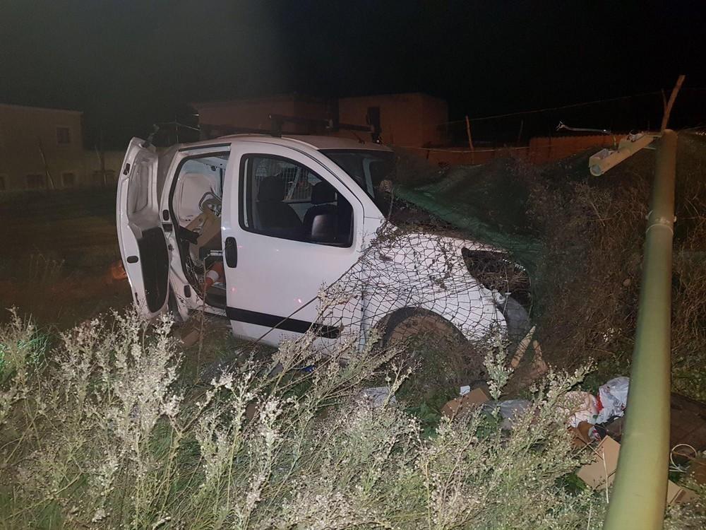 Dado de alta el conductor del vehículo que se salió de la vía anoche en Berja