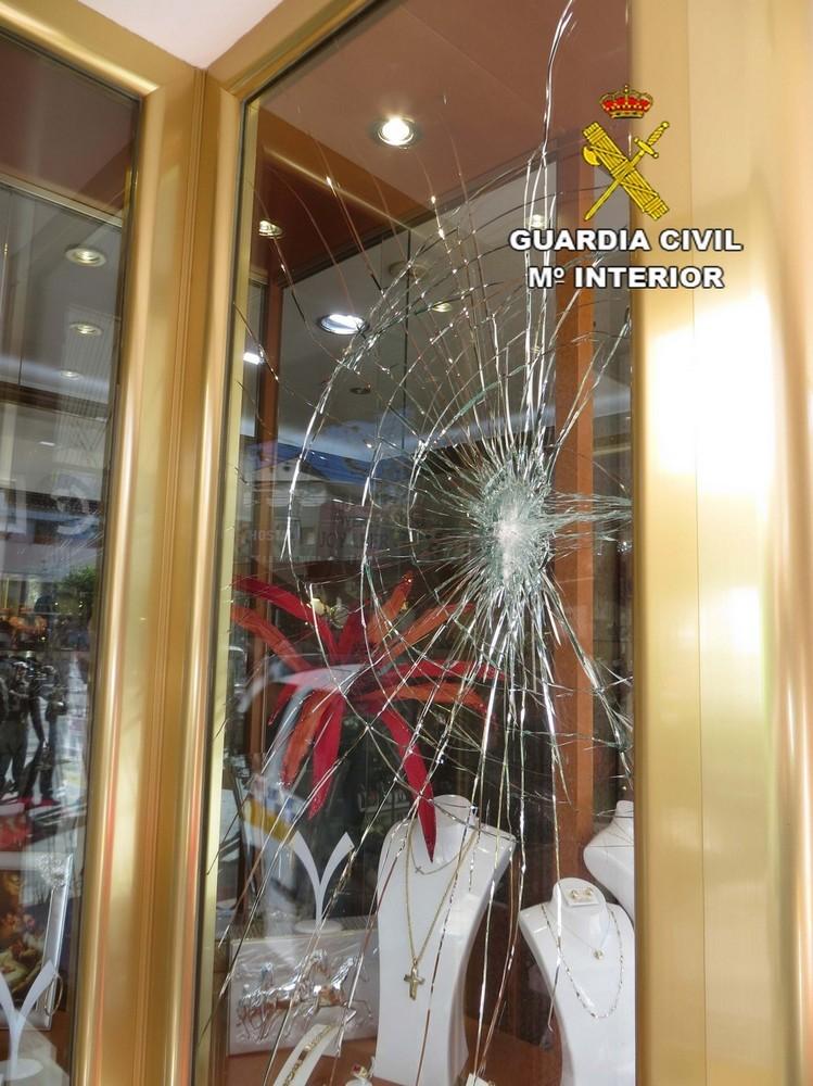 La Guardia Civil detiene al autor de un delito de daños realizado en un establecimiento público de Berja