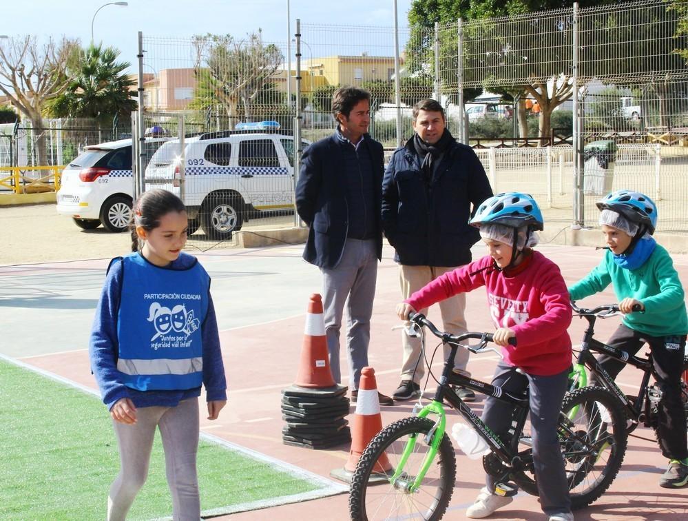 Unos 750 escolares del municipio participan estos días en las actividades lúdico-formativas de la 'III Semana Infantil de la Seguridad Vial'