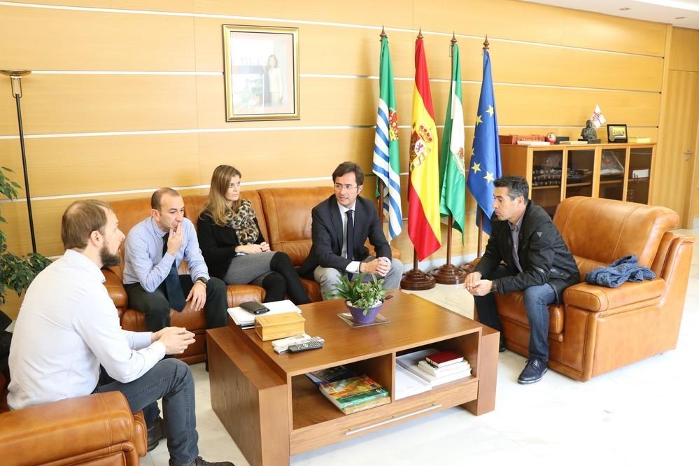 Ayuntamiento y Colegio Oficial de Dentistas van de la mano en la promoción de la salud bucodental de los ejidenses