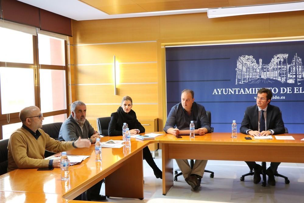 La Junta de Gobierno ejidense aprueba nuevas licencias para la construcción de viviendas e invernaderos y centra su debate en el inicio de los tratamientos contra los mosquitos