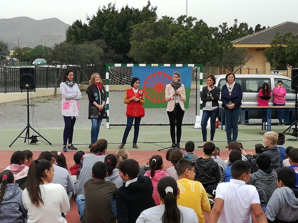 El Ejido conmemora el Día Internacional del Pueblo Gitano con actividades deportivas y de sensibilización entre los escolares