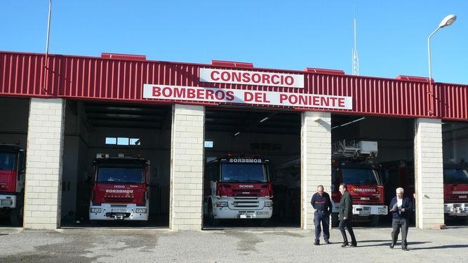 Desalojadas de manera preventiva 14 personas por un incendio en una vivienda en Roquetas de Mar