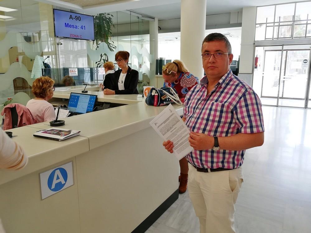 Cs El Ejido registra ya en el Ayuntamiento la propuesta para que se eliminen las barreras arquitectónicas del municipio