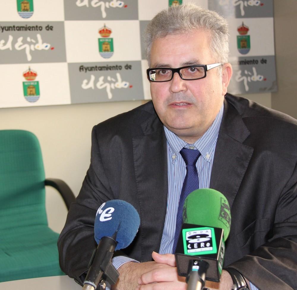 El portavoz socialista en El Ejido, Tomás Elorrieta, presenta su dimisión