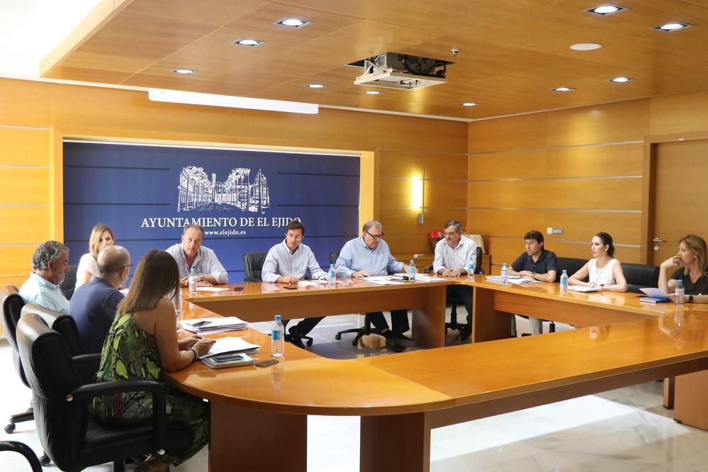 Luz verde al convenio de adhesión entre El Ejido y Roquetas de Mar para proteger, restaurar y conservar la Torre de Cerrillos