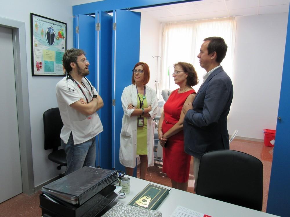 Las Consultas de Nefrología del Hospital de Poniente atienden más de 3.000 visitas en su primer año de funcionamiento