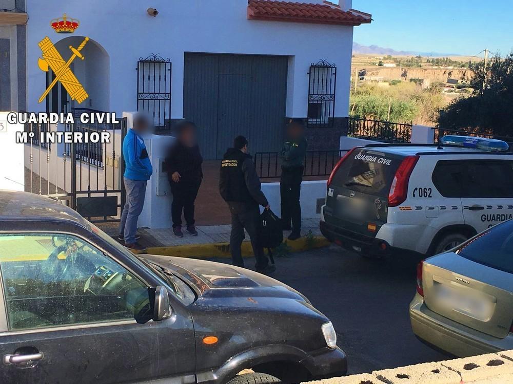Responsables de dos empresa hortofrutícolas estafan medio millón de euros a agricultores y entidades bancarias