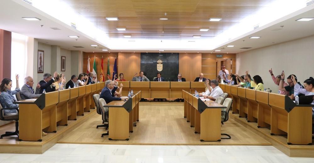 El Pleno aprueba por unanimidad iniciar los trámites necesarios para rescatar el Servicio del Agua