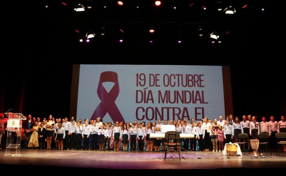 La VII Gala Benéfica de la AECC recuerda en El Ejido la importancia de la  investigación y el diagnóstico precoz
