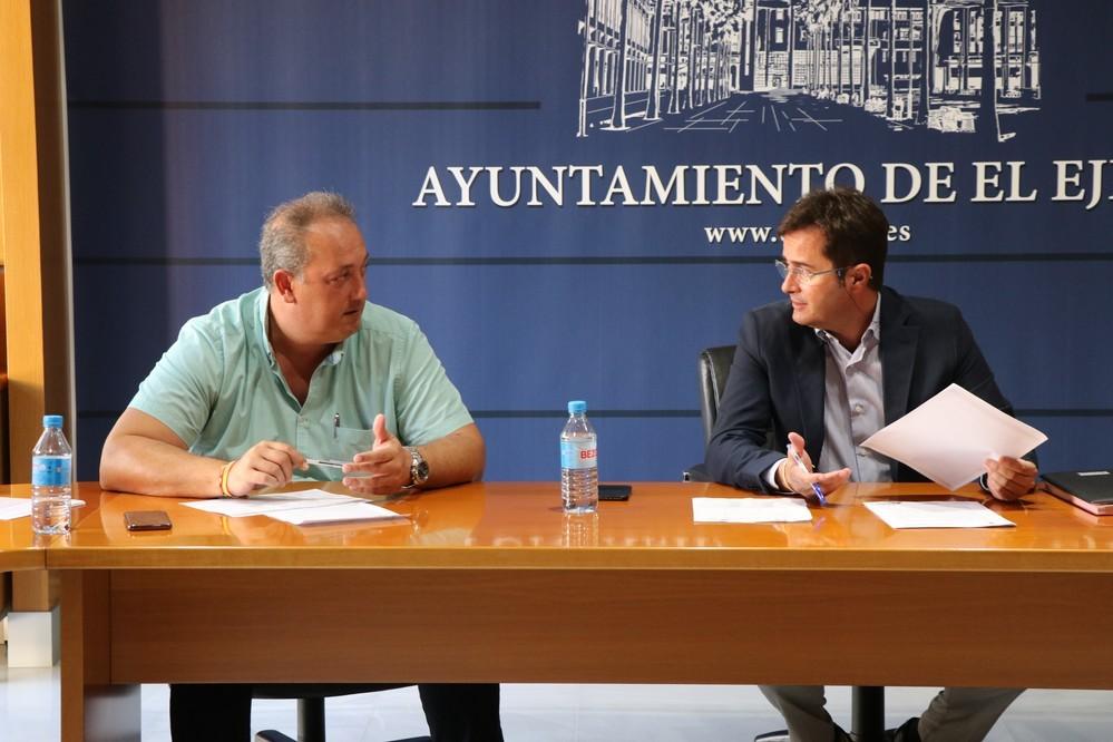 El Gobierno local lamenta que Susana Díaz no se haya interesado por resolver los problemas de El Ejido en educación, sanidad, agricultura e infraestructuras