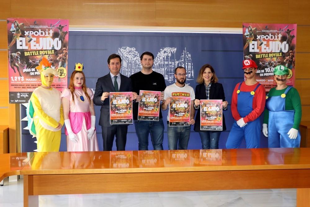 El festival del videojuego ‘Xpobit’ llega a El Ejido en pleno Puente de Andalucía como una gran oferta de ocio juvenil y electrónico