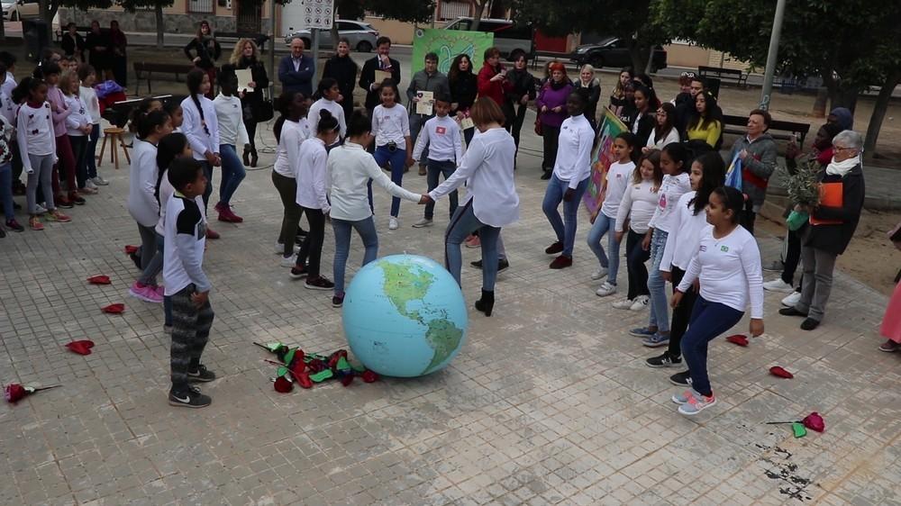 2.000 niños y jóvenes de El Ejido celebran el ‘Día Escolar de la Paz y la No violencia’ corriendo