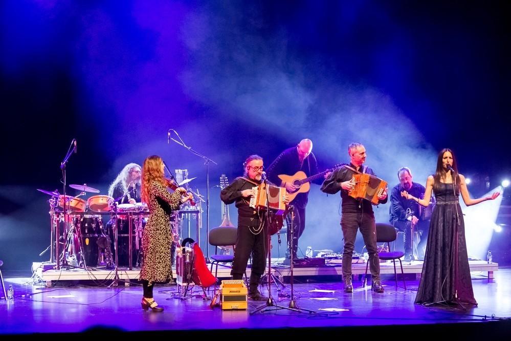 Luar na Lubre triunfa en El Ejido ante los amantes de este grupo de referencia de folk gallego