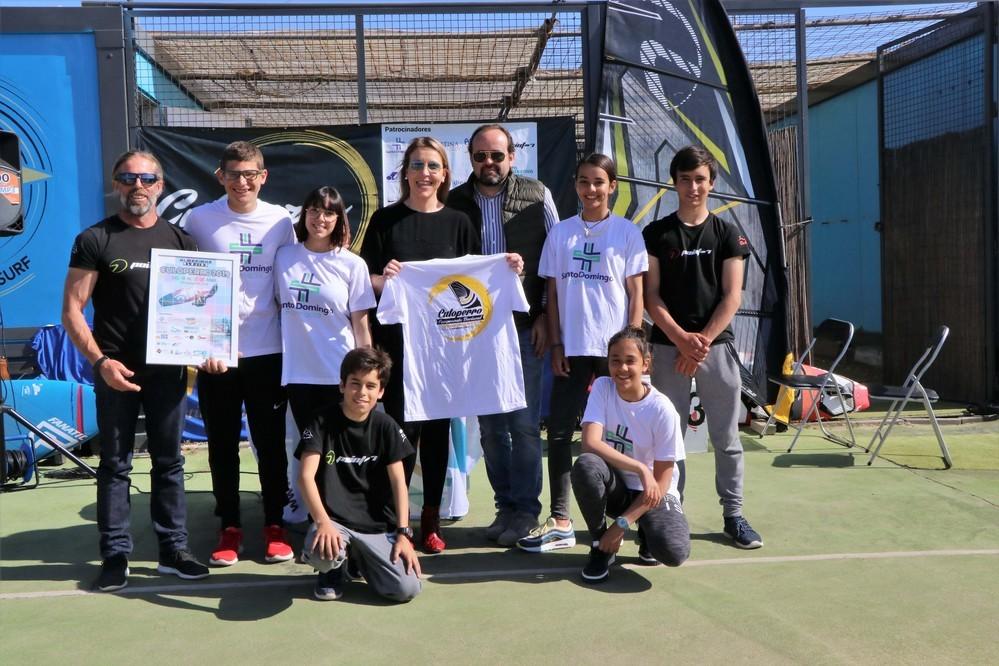 Windsurfistas nacionales e internacionales visitan El Ejido en Semana Santa para participar en la ‘Culoperro 2019’