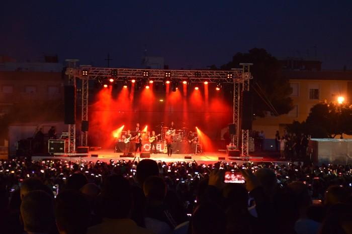Camela conquista con su música el Corazón del Poniente