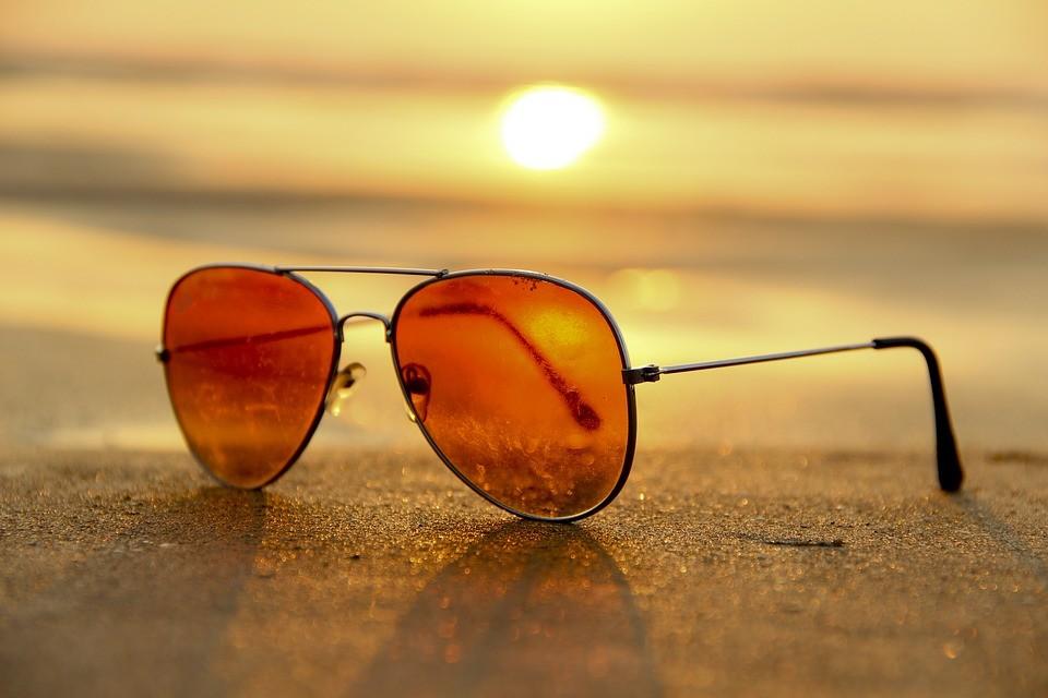 Maddox ofrece los mejores consejos a la hora de comprar unas gafas de sol
