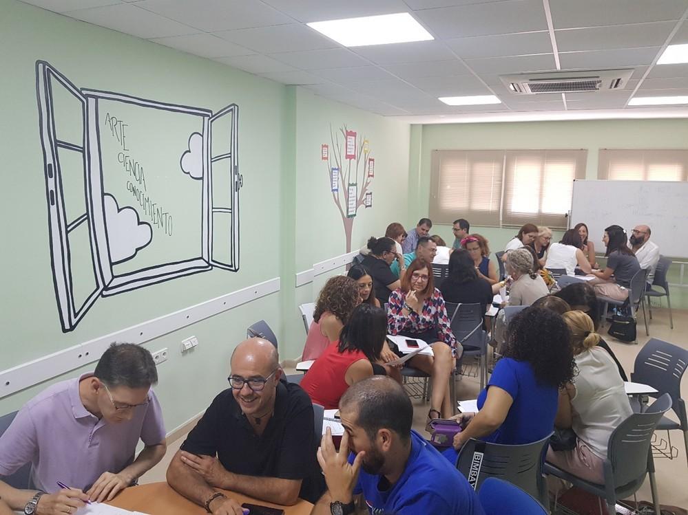 Profesionales de Enfermería del Distrito Poniente actualizan sus conocimientos en el manejo y cuidado del pie diabético