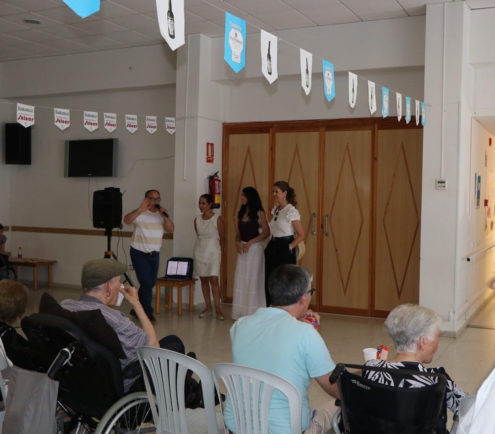 La Residencia Asistida ‘Ciudad de El Ejido’ celebra su tradicional fiesta con familiares