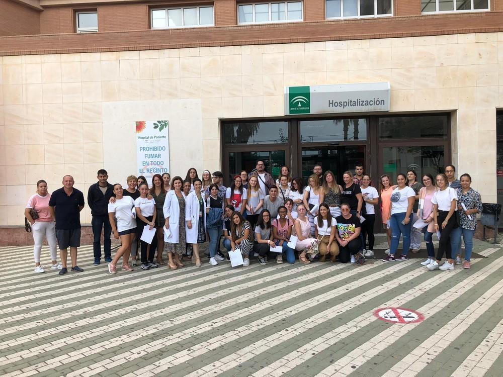El Hospital de Poniente acoge a cerca de medio centenar de alumnos en prácticas de Cuidados Auxiliares de Enfermería