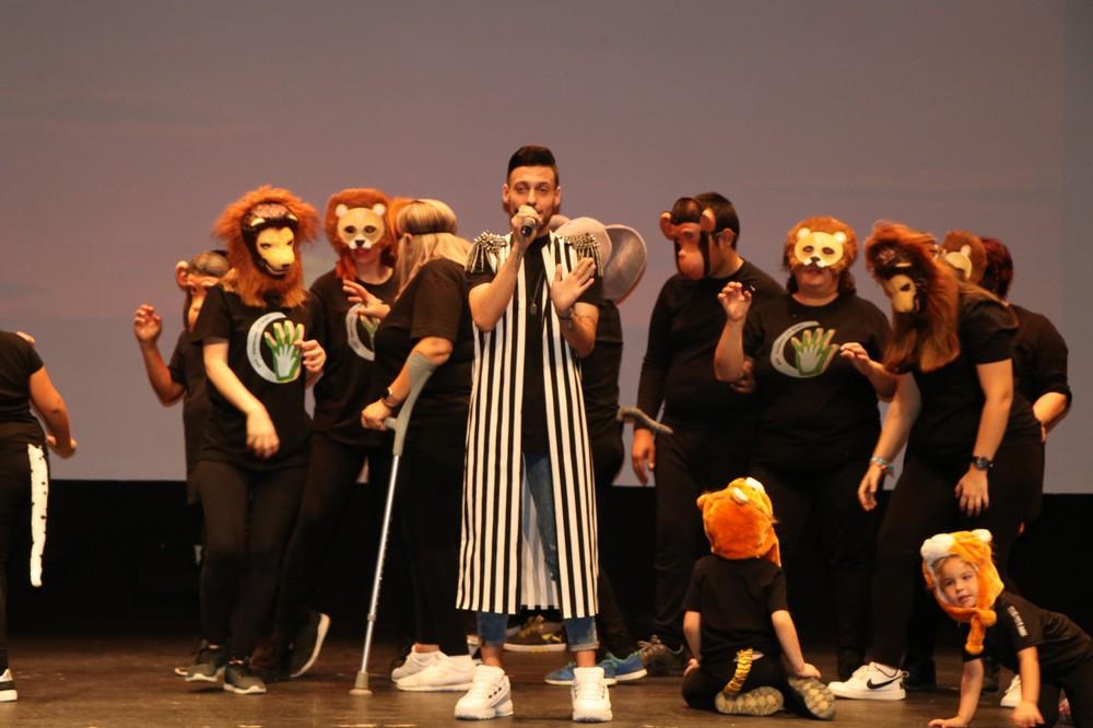 El Teatro Municipal registra un lleno completo en la gala segundo aniversario de 'Soy Especial y qué'