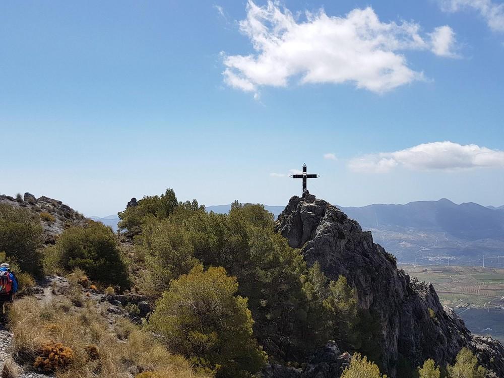 Deporte y Naturaleza intercambia rutas tras las últimas nieves en Sierra Nevada