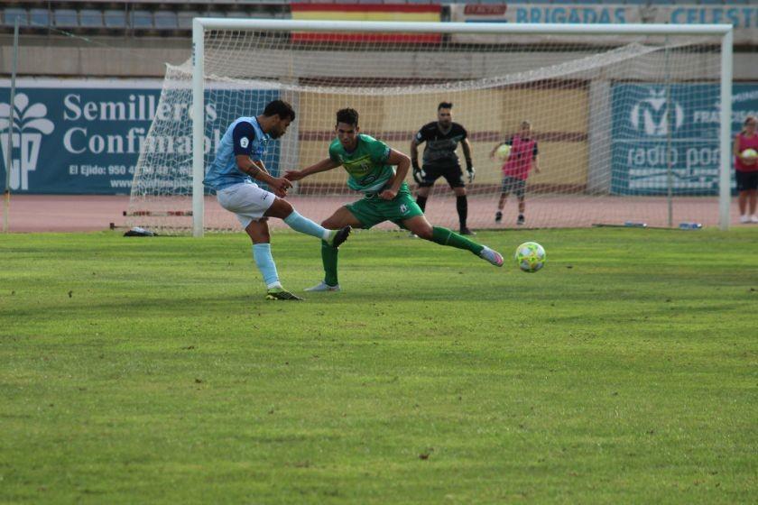 El CD El Ejido luchará hoy en Antequera para cumplir dos meses sin perder