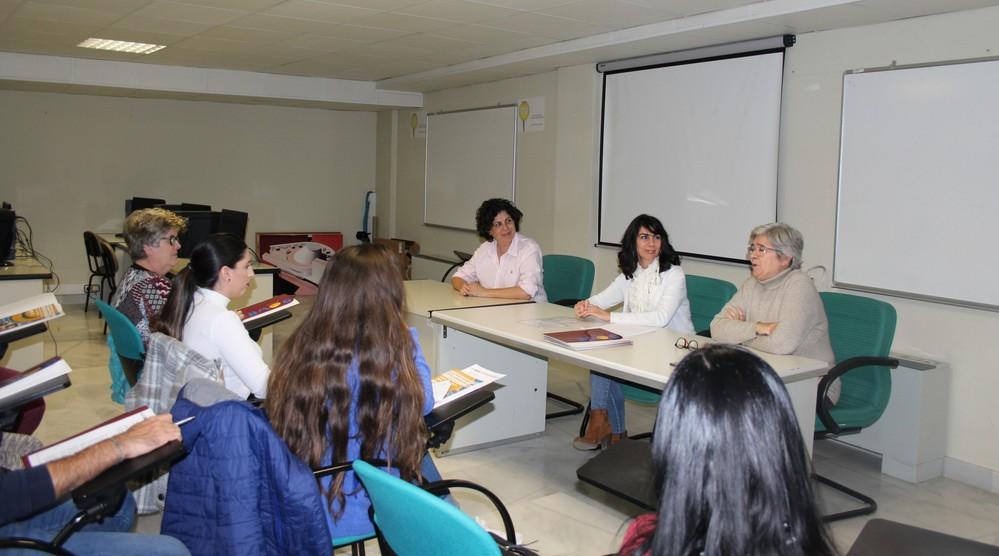 El Aula de Formación del Ayuntamiento de El Ejido acoge un curso de voluntariado organizado por la asociación Down El Ejido