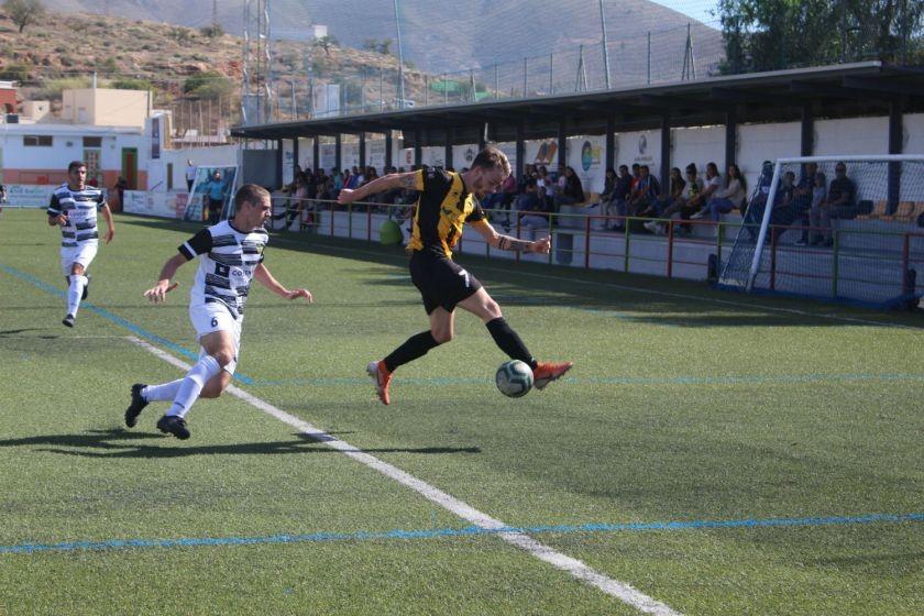 El Berja CF reanuda la competición dispuesto a cambiar su trayectoria en San Pedro