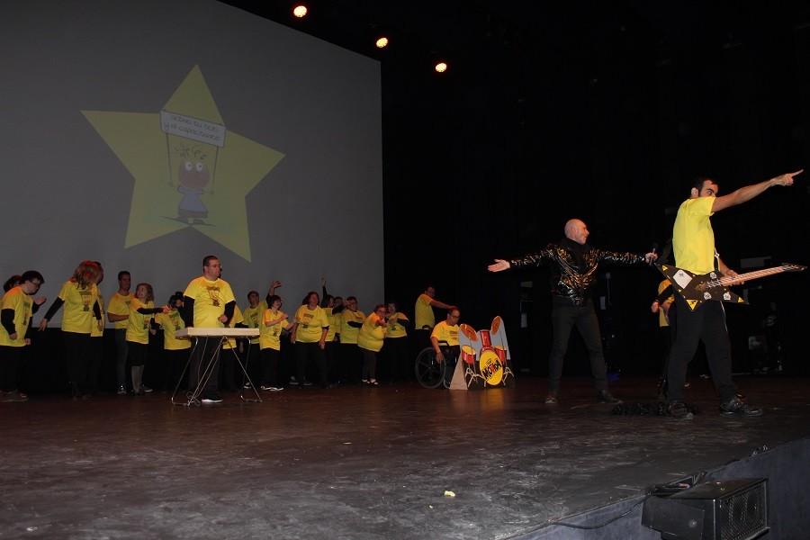 El Teatro Auditorio acoge la gala organizada por la Asociación 'Activa Tu Ocio y Di Capacitados'