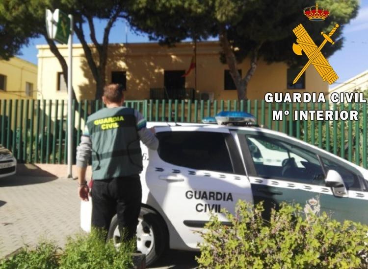Se enfrenta a los agentes de la Guardia Civil cuando lo iban a arrestar por un intento de agresión sexual