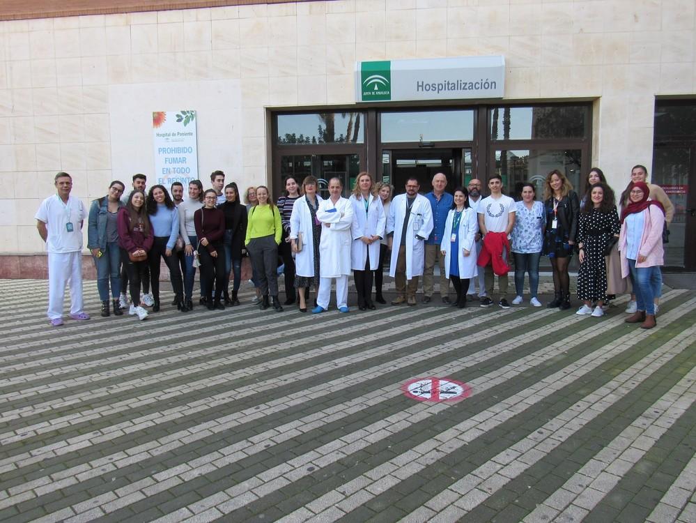 El Hospital de Poniente organiza un acto de acogida para el alumnado de Enfermería en prácticas de la Universidad de Almería