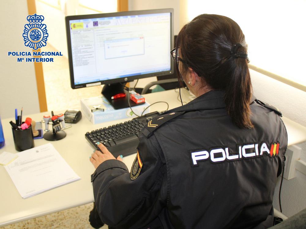 La Policía Nacional detiene en El Ejido a un fugitivo reclamado por las autoridades inglesas