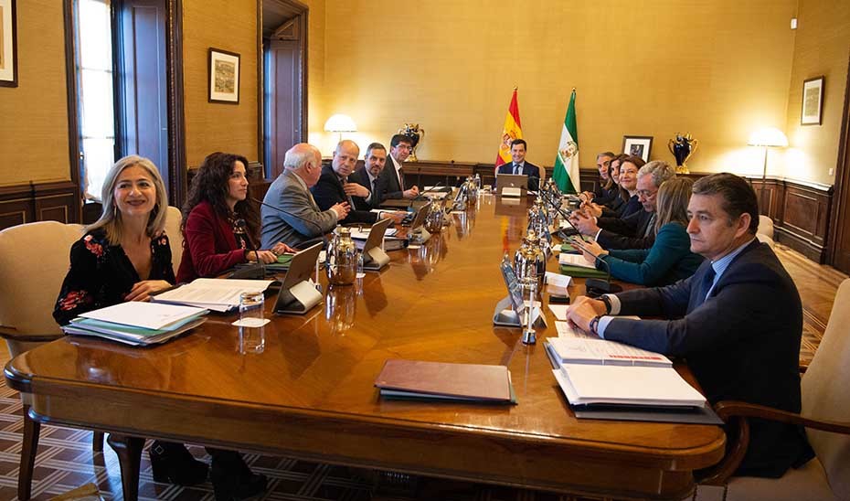 El Gobierno andaluz cierra la compra de 60.000 test rápidos de detección del Coronavirus y reclama otros 120.000 al Ejecutivo central