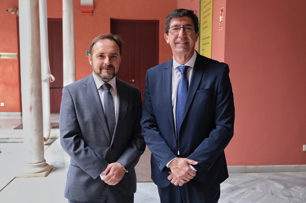 Justicia adquiere 530 mamparas, 100.000 mascarillas y 3.000 litros de gel hidroalcohólico para los juzgados andaluces