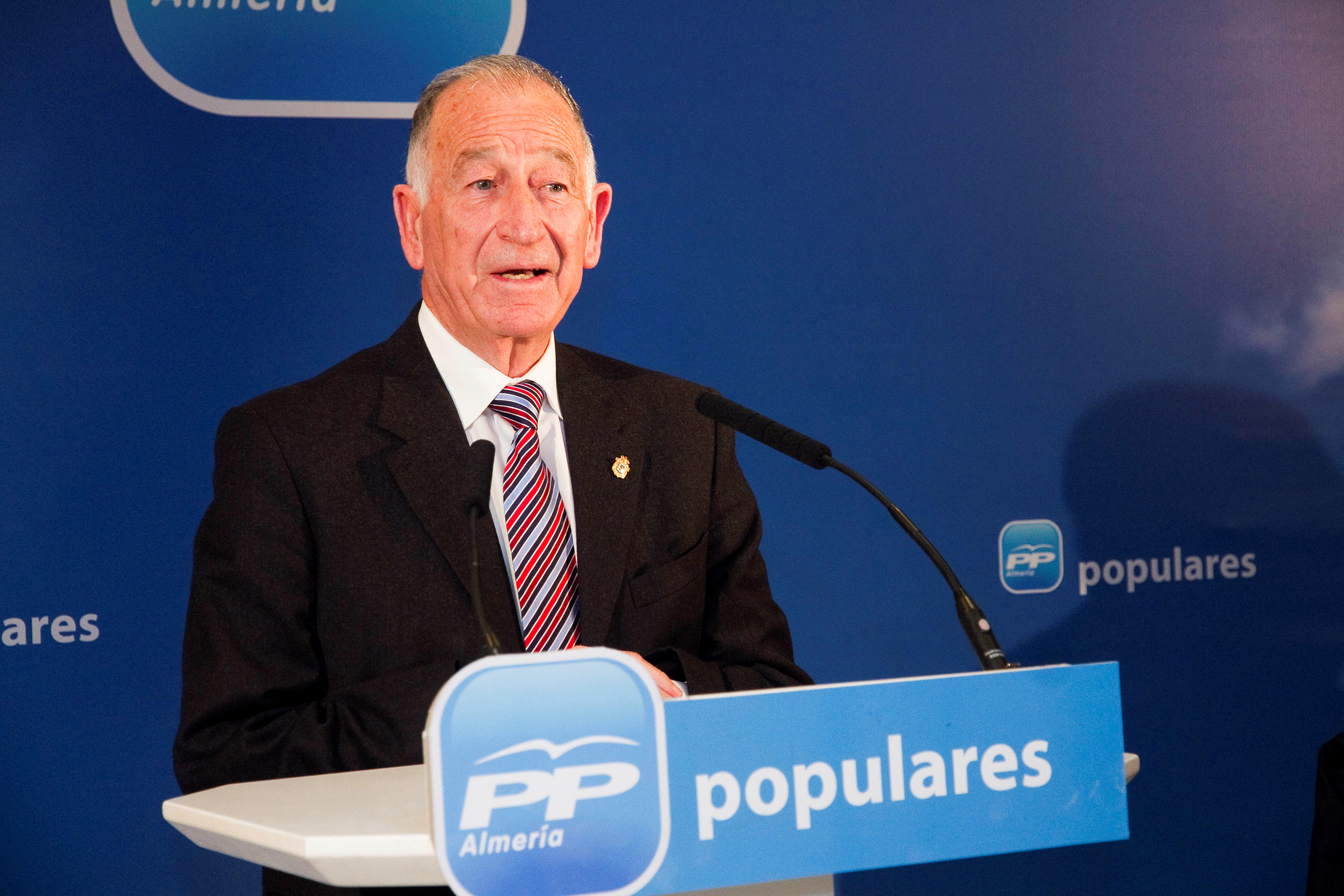 Gabriel Amat muestra su “admiración y gratitud” a los trabajadores del sector agrario y del transporte que garantizan el abastecimiento de los mercados en España y Europa