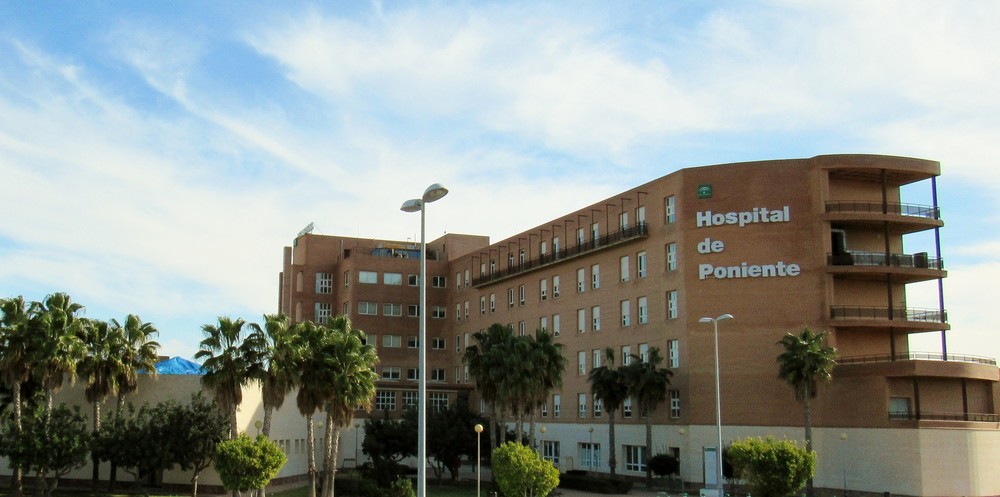 La Agencia Pública Sanitaria Poniente refuerza su colaboración con los centros concertados de logopedia para garantizar la atención a los pacientes