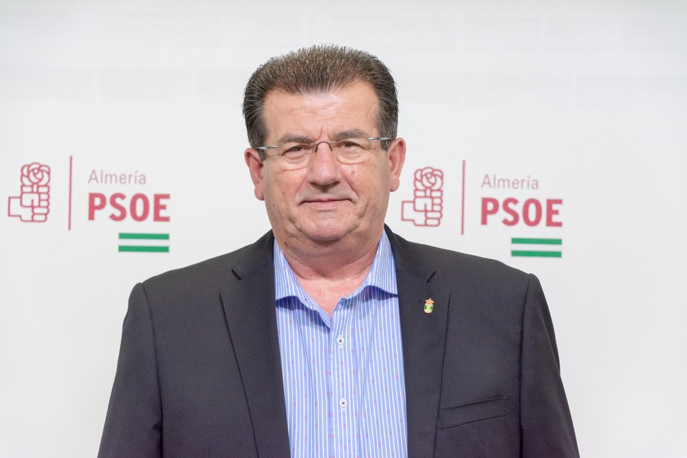 El PSOE de El Ejido denuncia que más de 500 escolares en situación de vulnerabilidad del municipio no reciben las tres comidas diarias