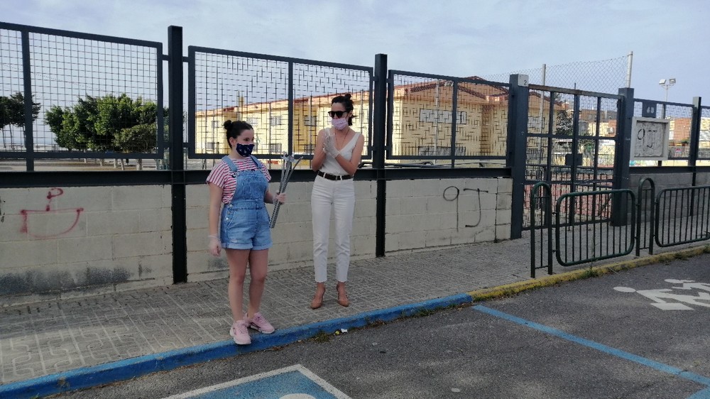 La XX Antorcha De Las Letras inicia su recorrido con la entrega al CEIP St. Syivain D’Anjou