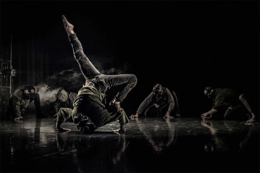 La danza experimental ‘Sinestesia’ llega este viernes al Teatro Ciudad de Berja