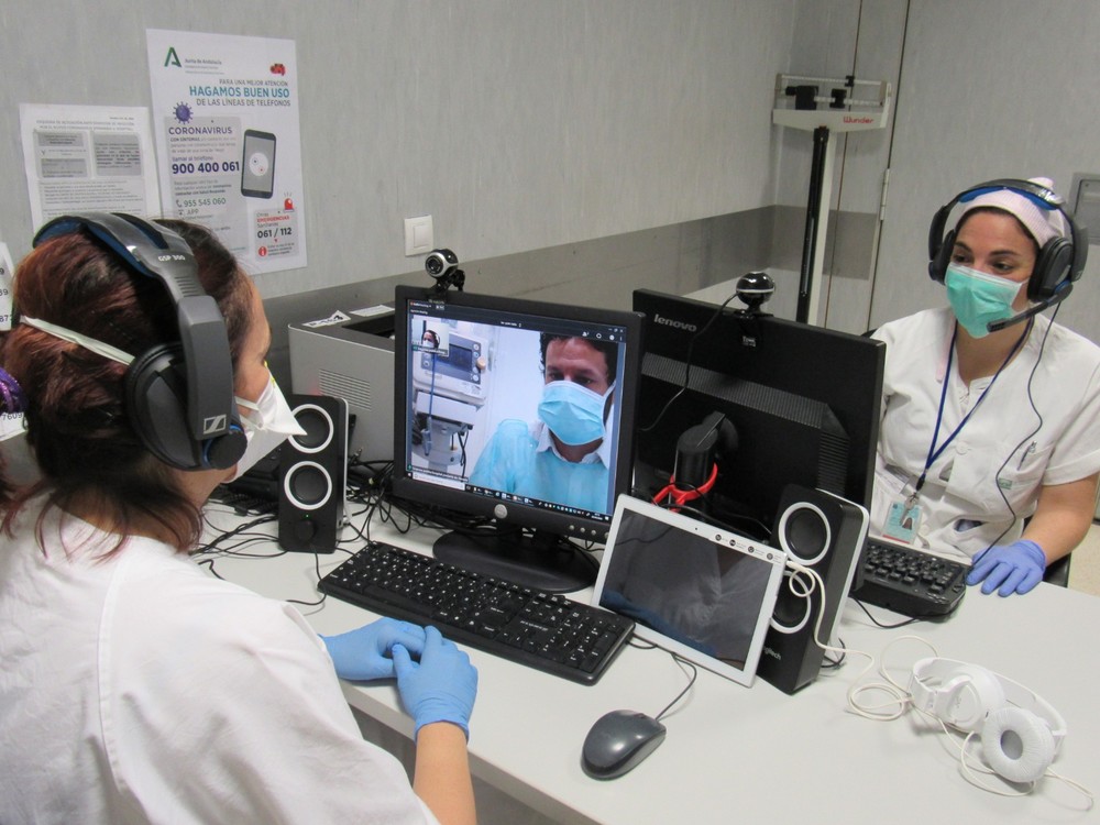 Investigadores del Hospital de Poniente publican un estudio sobre la implantación de la teleconsulta en Urgencias