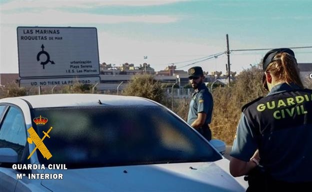La Guardia Civil detiene en Roquetas a los dos autores de un robo con violencia en grado de tentativa