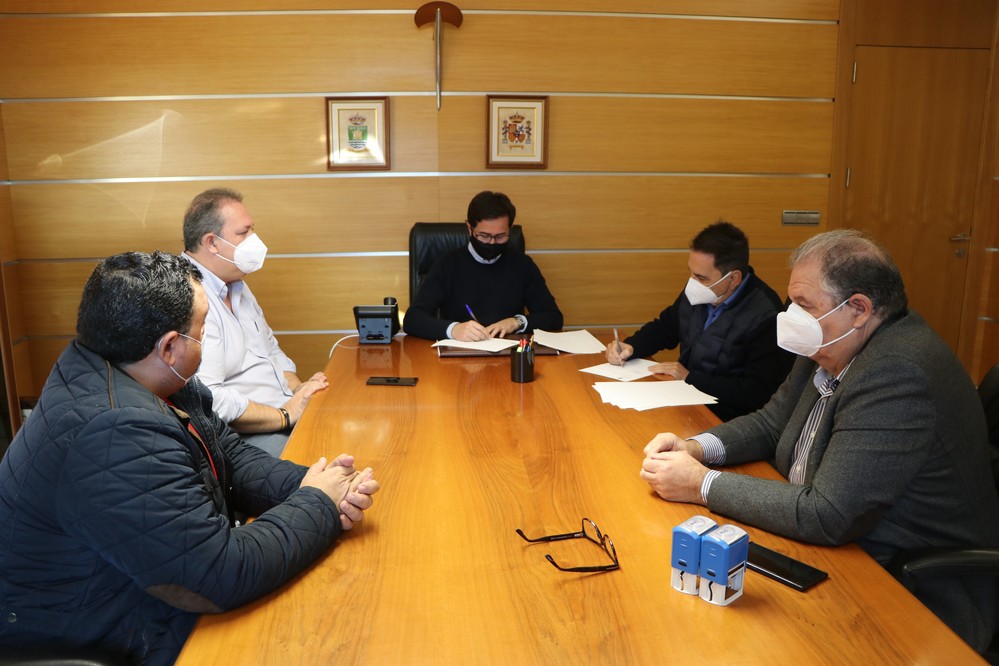 El Ejido y la Junta Central de Usuarios del Poniente firman un convenio de colaboración para la realización de sondeos-prospecciones en el acuífero superior