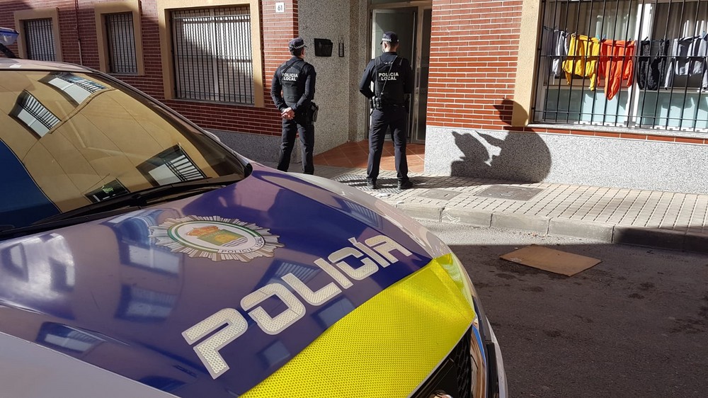 Nueva actuación contra la okupación ilegal de viviendas en Las Norias y Santa María del Águila