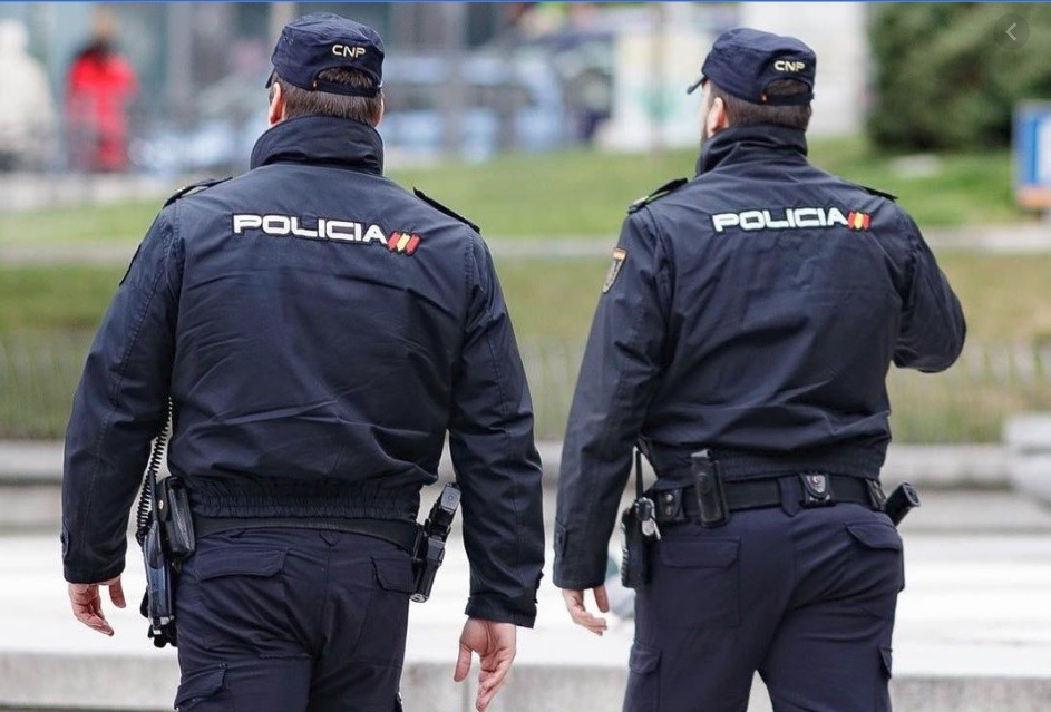 La Policía Nacional arresta en El Ejido a un “perista” que intentó empeñar una joya robada