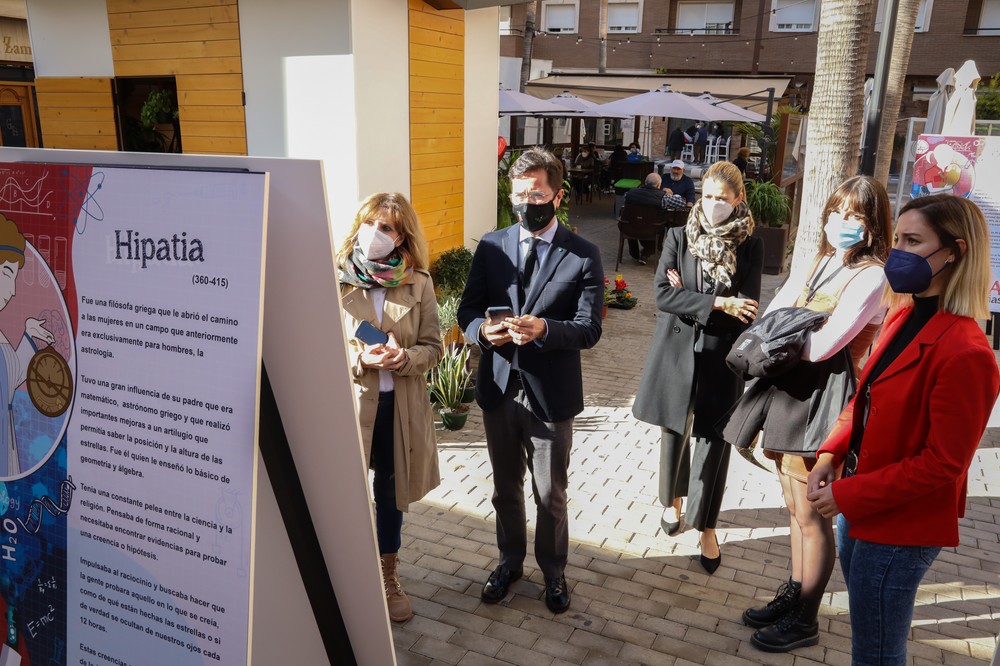 Una exposición itinerante e inclusiva reivindica el papel de la mujer en la Ciencia