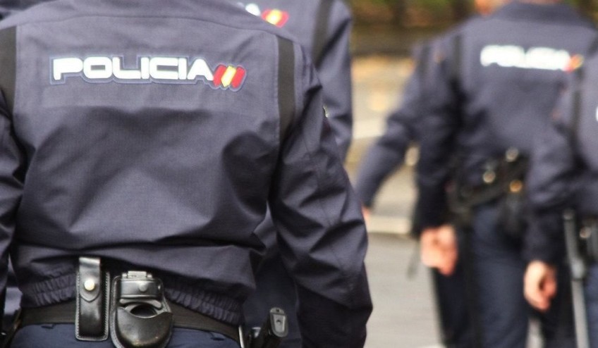 La Policía Nacional ha detenido en Berja a un prófugo reclamado por Rumanía y por el Tribunal de Justicia de la Haya